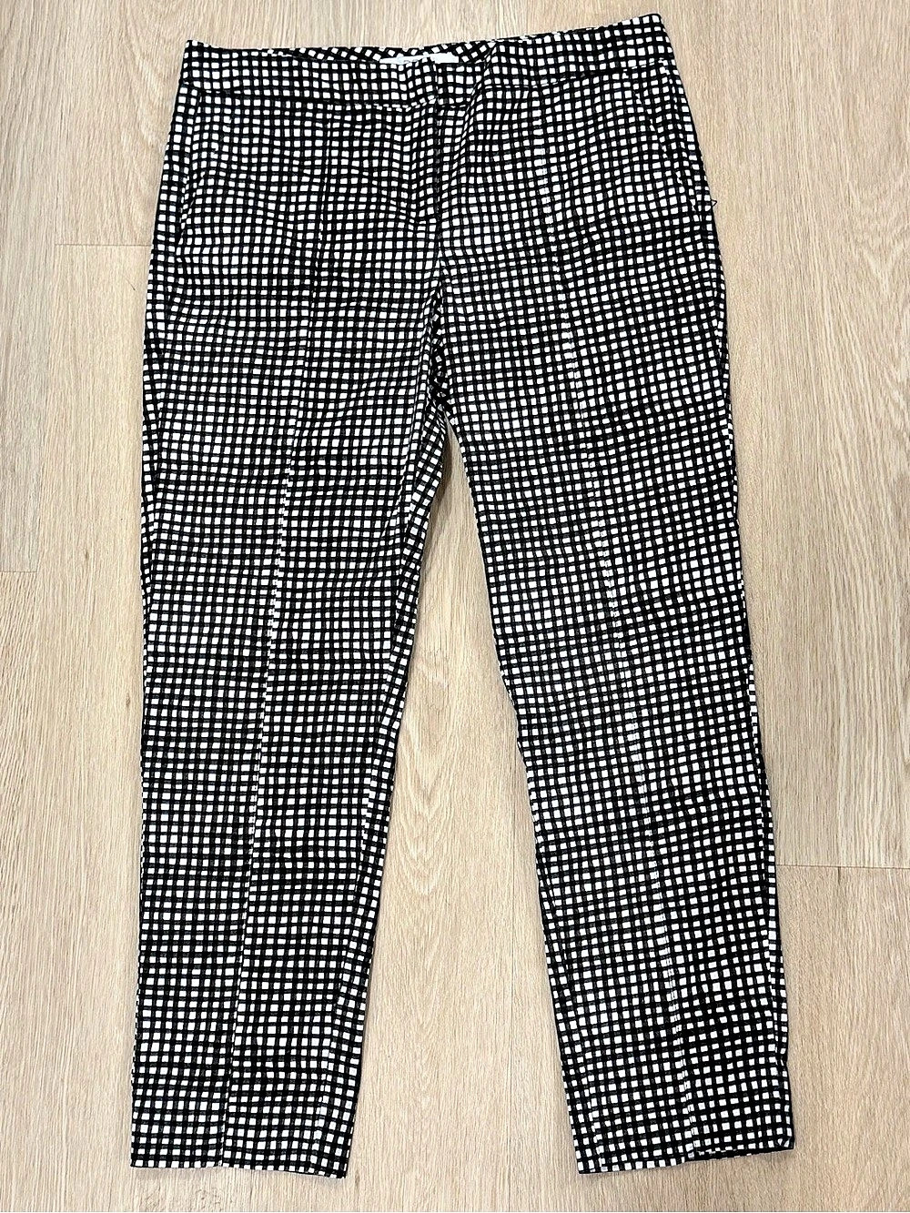 REED Checkered Straight Leg Ankle Pants in Black & White Size 2